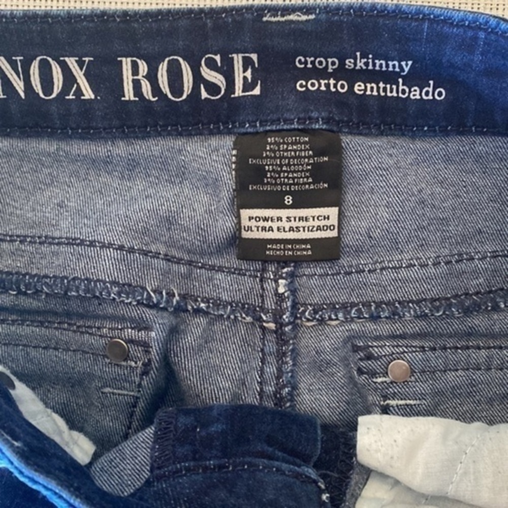KNOX ROSE Beautiful low cut jeans, crop skinny pants, with rhinestones , size 8 - Picture 3 of 8
